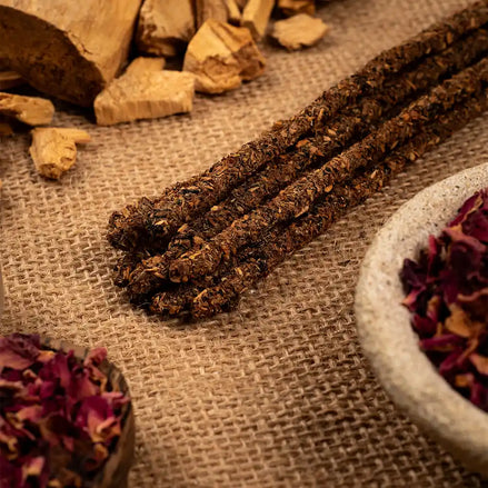 PALO SANTO & RŮŽE